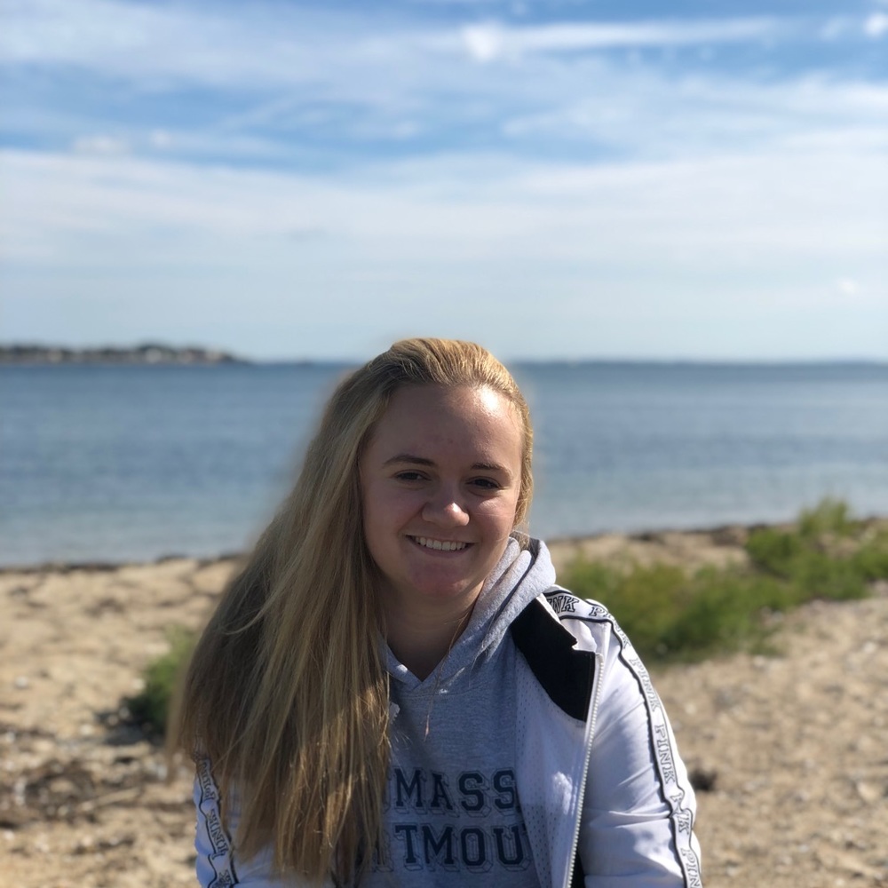 Meet your Posher, Abbey